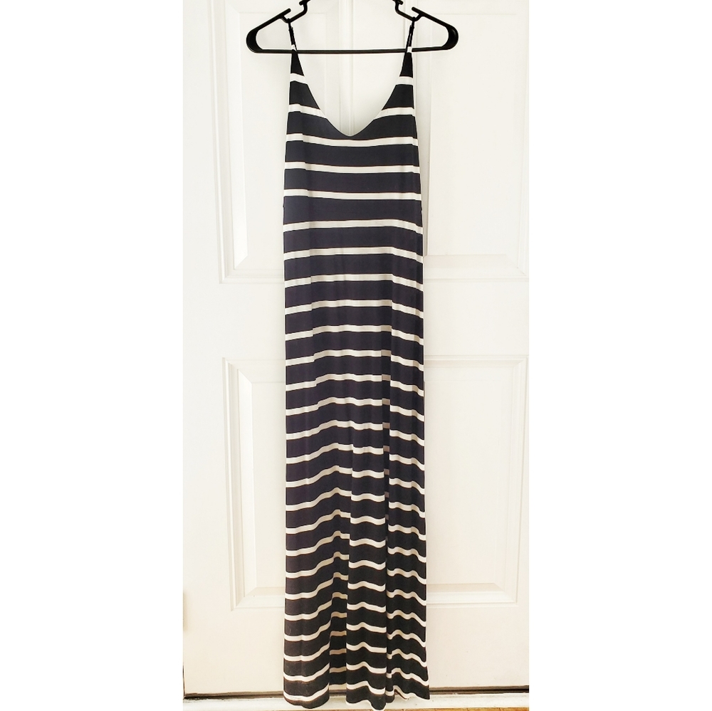 Forever 21 Black & White Stripe Maxi Dress